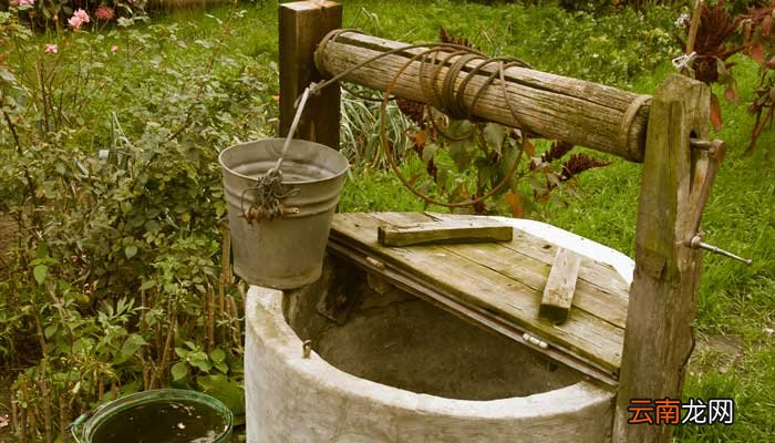 凿井者,起于三寸之坎,以就万仞之深什么意思 凿井者