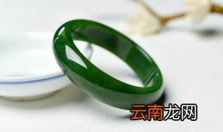 翡翠玉环的寓意 翡翠玉环的寓意解释