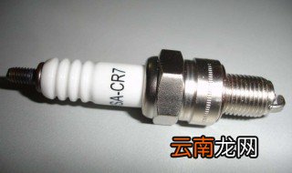 普通火花塞多久换一次 如何检查