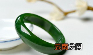老坑冰种翡翠手镯价格 老坑冰种翡翠手镯价格是多少