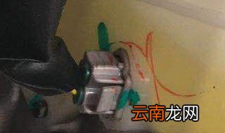 踏板刹车油怎么加注 这个方法很详细
