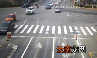 科三左转弯技巧 老司机教你左转弯