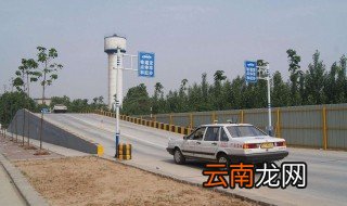 科二半坡起步不熄火的技巧 这个时候切不可着急