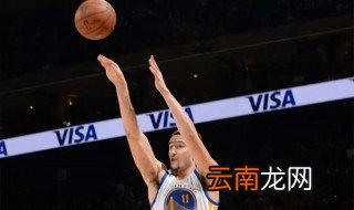 投篮的正确姿势 是怎么样的