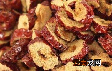 红枣干的功效与作用 吃红枣干的好处有哪些