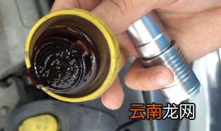 发动机油泥最好不要洗 发动机油泥多怎么清理