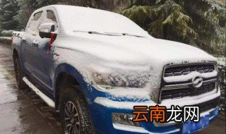 为什么我的车在冬季冷启动时响声特别大 冷启动时响声大的常见原因