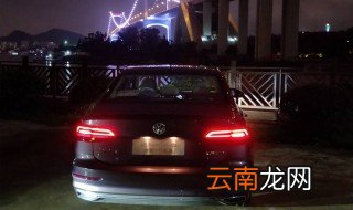 倒车灯为什么只有一个亮 倒车灯只有一个亮原因是什么
