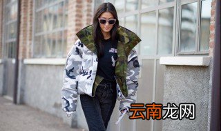 洗羽绒服后留下的水渍如何清除? 看完就明白了