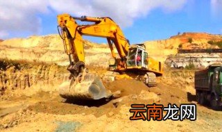 30岁学挖掘机晚么 什么是挖掘机