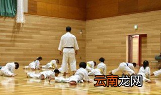 空手道腿法基本功训练 有下面四种腿法