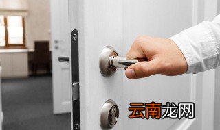 松木门的选购技巧有哪些 松木门的选购方法有哪些