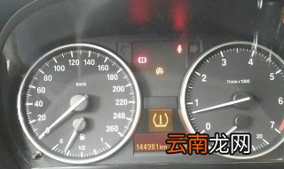 宝马3系机油缺油表什么状态 怎么养护呢