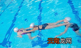 自学游泳的技巧 如何学会游泳
