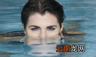 游泳呼吸锻炼技巧 游泳呼吸方法怎么练