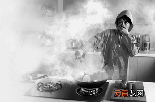 集成灶一招制服油烟，守护室内呼吸健康净土
