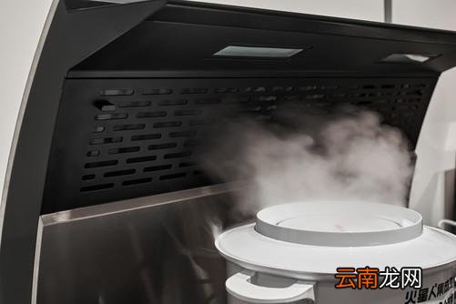 集成灶一招制服油烟，守护室内呼吸健康净土