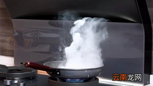 集成灶一招制服油烟，守护室内呼吸健康净土