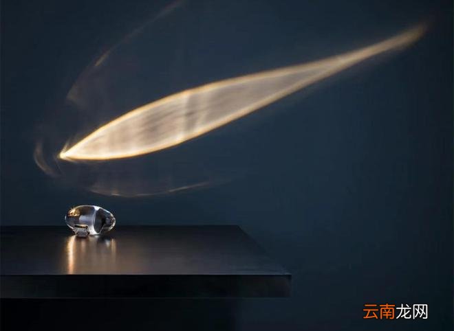 最廉价的家居氛围感提升方式:给家里添几盏灯吧
