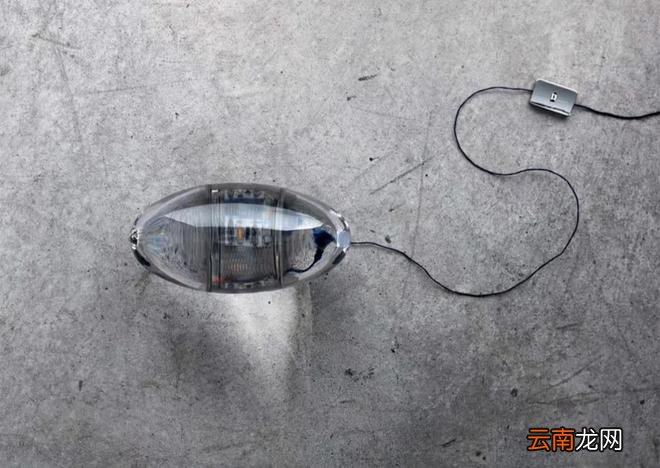 最廉价的家居氛围感提升方式:给家里添几盏灯吧