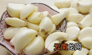 酱油腌咸蒜的制作方法 酱油腌咸蒜怎么制作