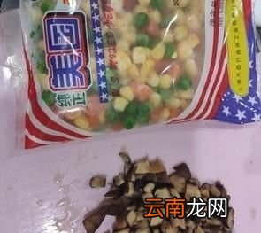 腊肠糯米饭的做法