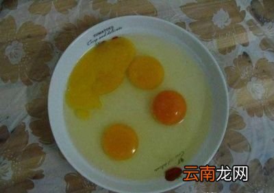 造成散黄蛋有两方面原因