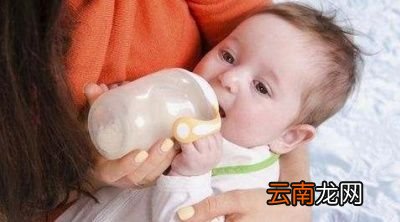 宝宝各阶段要喝多少奶粉