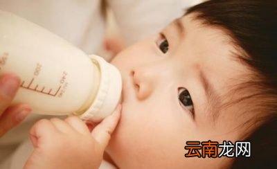 宝宝各阶段要喝多少奶粉