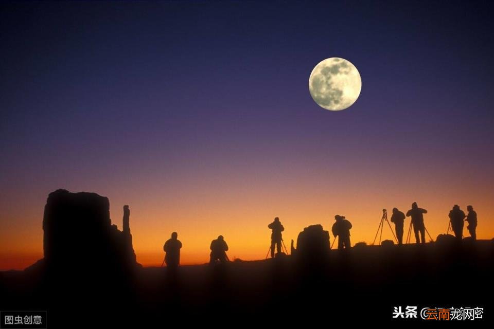 描写月的四字词语 关于月的四字成语分享