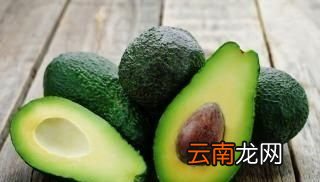 现在介绍三种牛油果辅食的做法