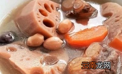 莲藕排骨汤的做法