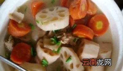 莲藕排骨汤的做法