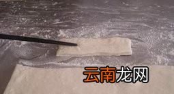 看起来蓬松又酥脆的油条到底怎么做呢