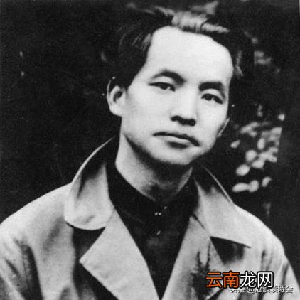 祭英烈寄语诗词 祭奠英烈寄语短句