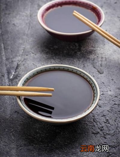 泡黑豆治白发管用吗