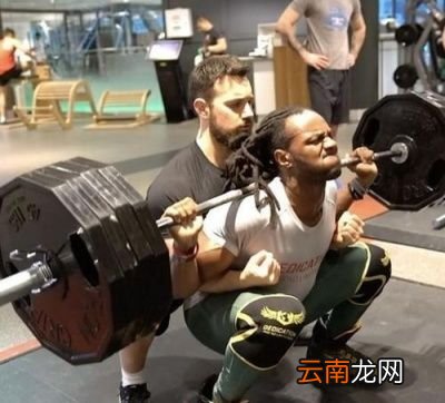 我们先来看看深蹲的优点有哪些