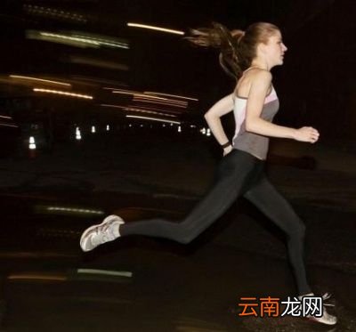 晚上慢跑要不要吃增肌粉