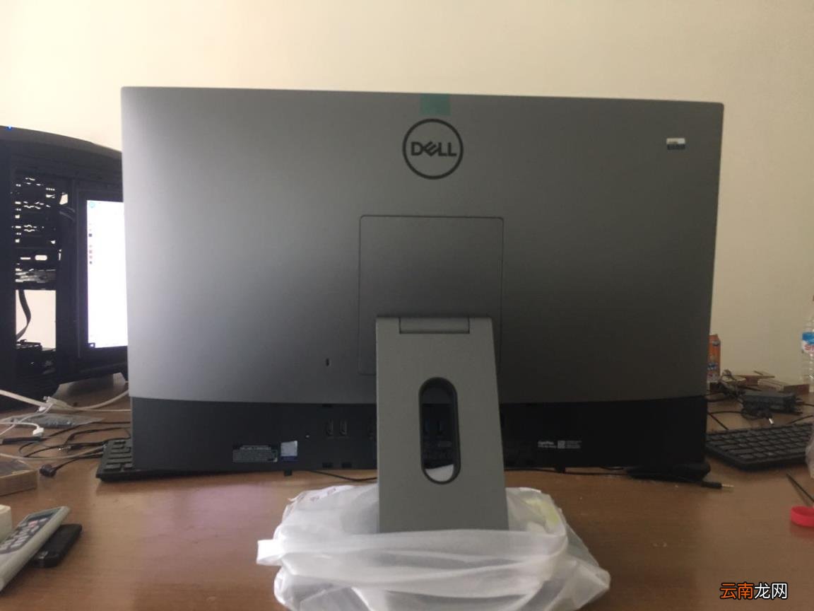 dell笔记本拆机教程 戴尔笔记本拆后盖图解