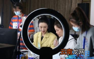 蜜蜂惊喜社是哪个公司的 蜜蜂惊喜社和薇娅有关系吗