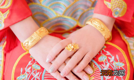 结婚三金2万少吗 结婚三金1万少吗