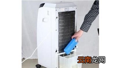 空调扇加冰块还是加水