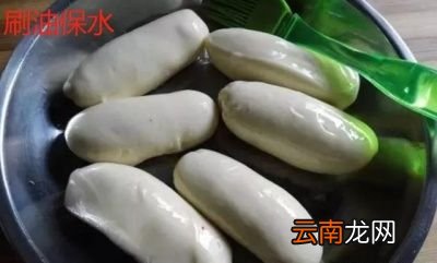 和面的时候加入植物油会有不少好处比如