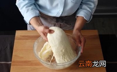 问题一发酵类面食的制作中加入油脂有何作用