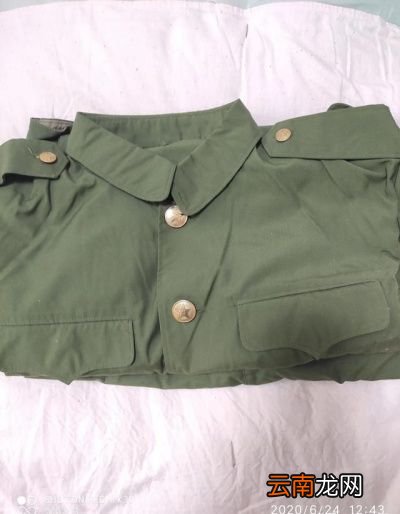 你还有十年前的衣服吗