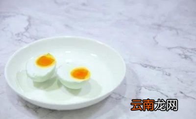 想要蛋黄酥蛋黄好吃~挑选鸭蛋也是关键