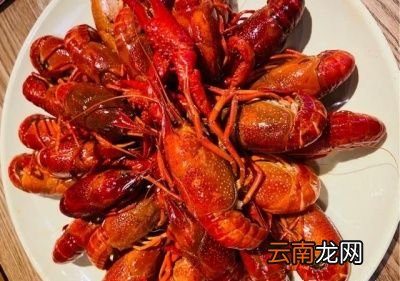 小龙虾剪除头部技巧