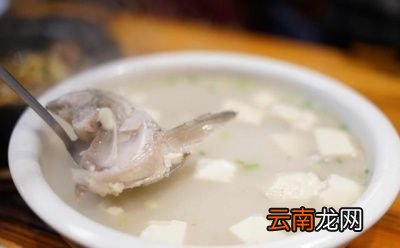 要想鲫鱼不腥应该怎么做呢