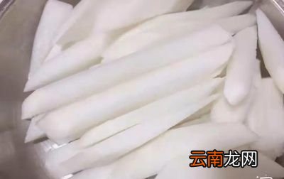 ==》鲫鱼汤不腥汤白浓郁好喝小窍门
