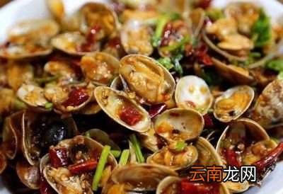 花蛤最经典的做法是辣炒花蛤当然要过水
